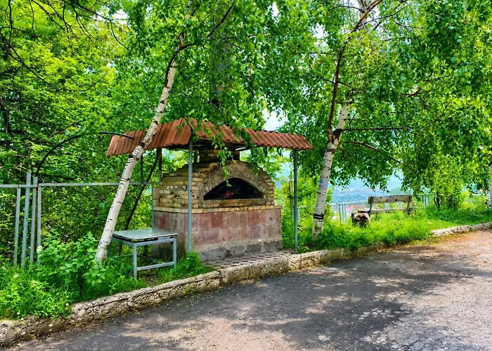 Дом Писателей Цахкадзора